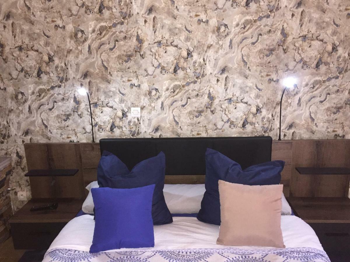 Domaine Jeanne D'Arc Bed & Breakfast Valhuon Екстериор снимка